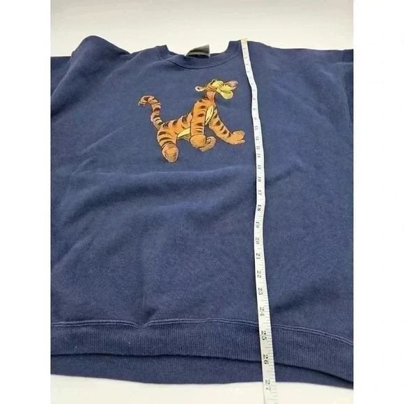 Vintage Disney Store Tigger Size XL Navy Crewneck Sweatshirt - Picture 6 of 7